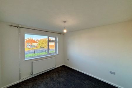 Sandgalls Drive, Lakenheath, BRANDON - Photo 3