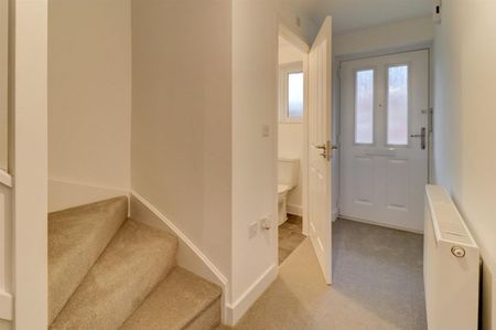 3 BED Semi-detached house To rent - Photo 2