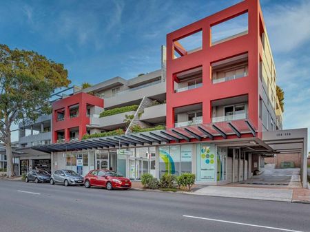 Fully Furnished Three Bedroom in the Heart of Northbridge - Photo 2