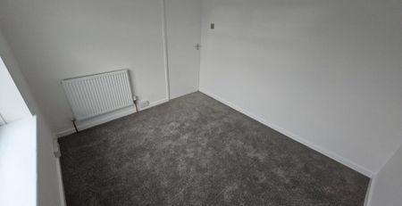 Glendale Close, Bradford, BD6 2LR - Photo 5