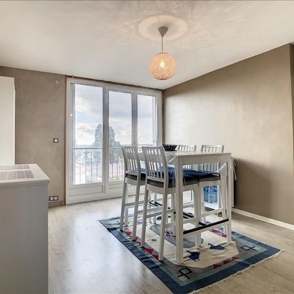 3 pièces - Meublé - 52 m² - 4ème étage - Colocation non autorisée - Photo 1