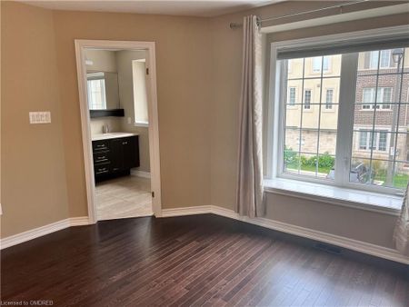 For Lease - 3140 Blackfriar Common, Oakville, Ontario - Photo 2