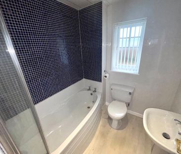 2 bedroom terraced house to rent - Photo 4