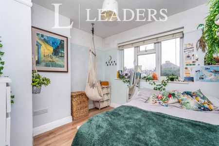 3 bedroom house to rent Beaconsfield Road, PO16 - Photo 5