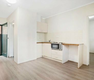 1 Bedroom Unit in The Heart Of Burwood! - Photo 1