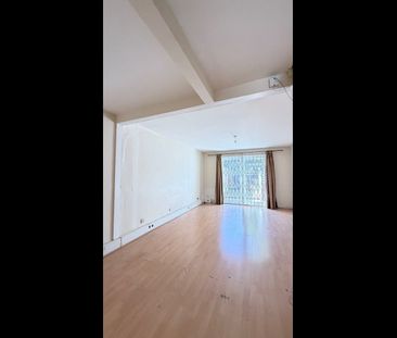 3 Bed Terraced House, Hyde Close, E13 - Photo 1