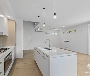 4 Bedroom Townhouse in North Lakes. - Photo 1