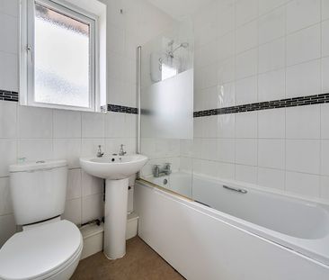2 bedroom maisonette to rent - Photo 1