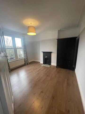 4 Bed Terraced House, Glencairn Road, SW16 - Photo 3