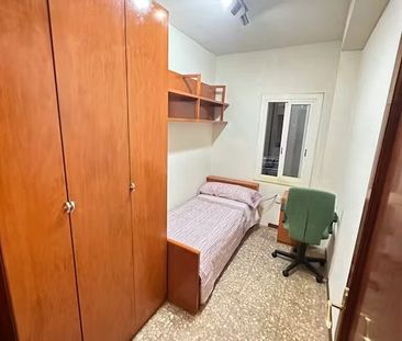Carrer de Padilla, Barcelona, Catalonia 08013 - Photo 4