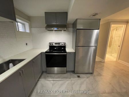 6 Cathcart Crescent #Bsmt - Photo 5