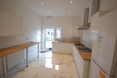 Studio to rent - Photo 5