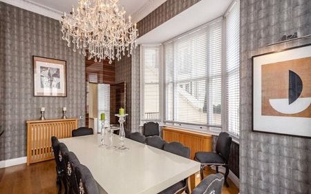 Princes Gate Mews, Knightsbridge - Photo 5