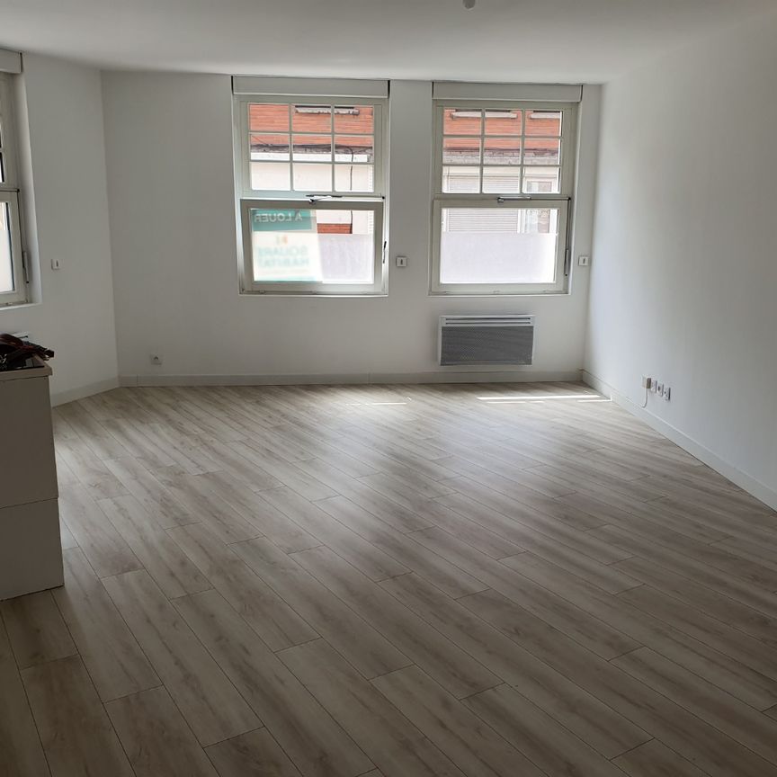 Location Appartement 2 pièces 50m² VALENCIENNES 59300 - Photo 1