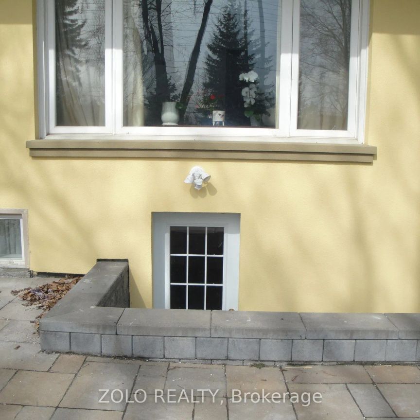 388 Centre Street N ##B2 - Photo 1