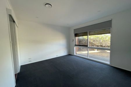 4 Berry Court, - Photo 2