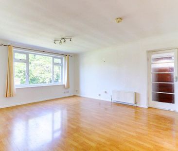 2 bedroom maisonette to rent - Photo 4