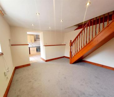 3 bedroom cottage to rent - Photo 2