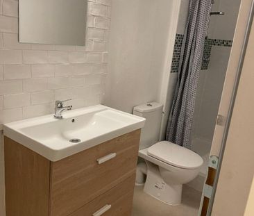 Location Appartement 3 pièces 58m² BORDEAUX 33800 - Photo 3