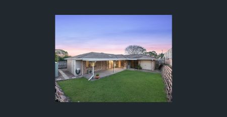 4-bedroom House at quite Sinnamon Park furnished - Photo 4