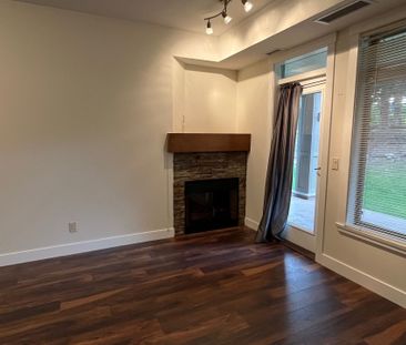 1 Bed +Den, 1 Bath – Aria - Photo 5
