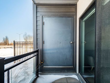 For Lease - 3170 Erin Mills Parkway Unit# 131, Mississauga, Ontario - Photo 2