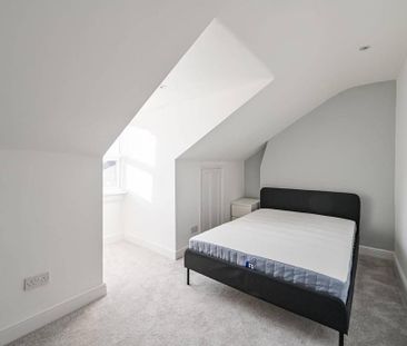 3 bedroom flat to rent - Photo 6