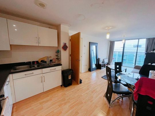 1 bedroom flat to rent - Photo 1