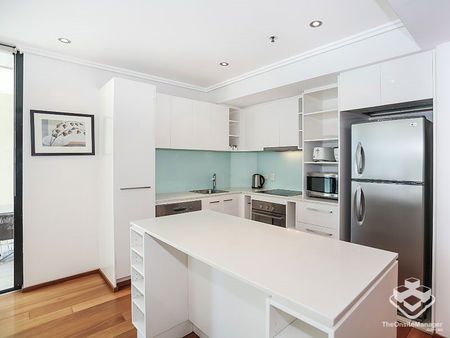 Fully Furnished 2bedroom, 2 bathroom Apartment Available on 01/10/2025 - Photo 5