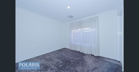 Picture Perfect Executive Home - Photo 3