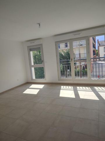 Location Appartement 1 pièce 32m² LUCE 28110 - Photo 2