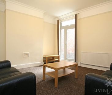 4 bedroom terraced house to rent - Photo 2