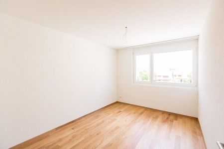 Modern living in Breitenbach - a rent price donated - Photo 5