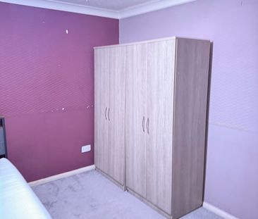 Room in a Shared Flat, Billet Rd, E17 - Photo 6