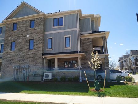 For Lease - 3 BANK SWALLOW Crescent, Kitchener, Ontario - Photo 4