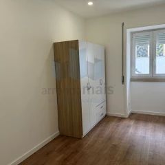 3 bedroom flat for rent, Completely refurbished, with equipped kitchen, next to the Convento S. Francisco in Coimbra - Photo 2