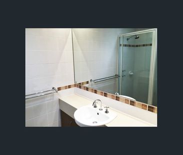 Immaculate rear villa - Photo 5