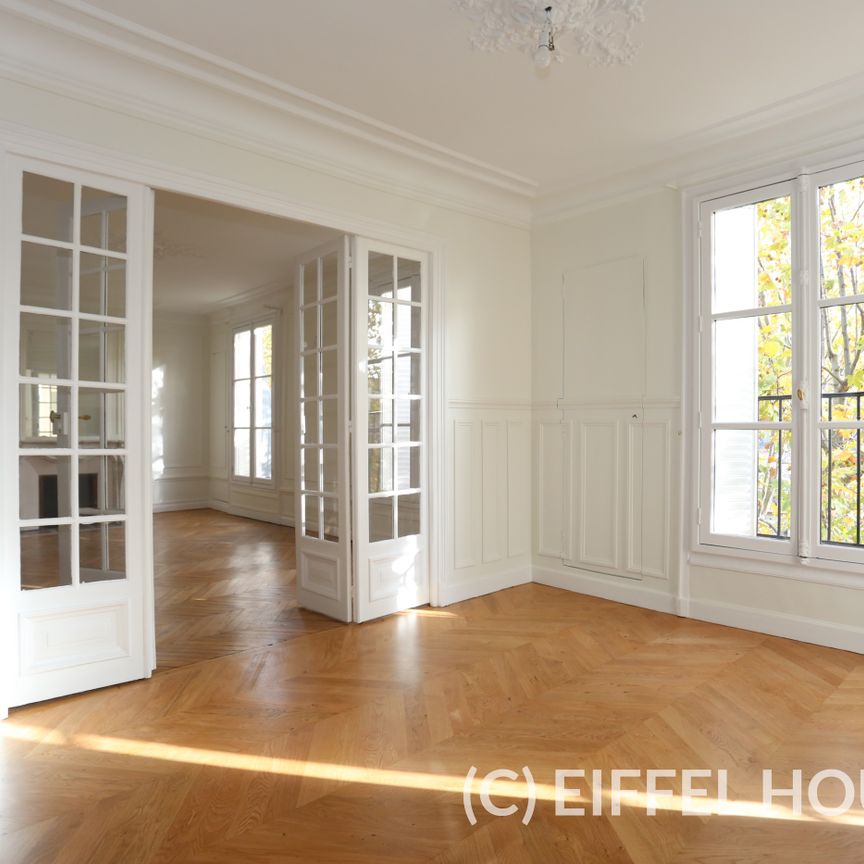 Tout savoir sur cet appartement dans le quartier Monnaie, à Paris 6ème - Photo 1