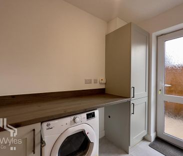 4 bedroom detached house to rent - Photo 6