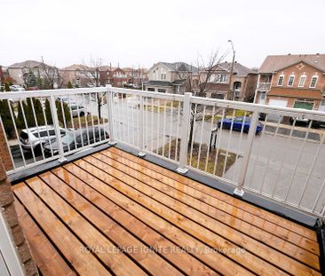 Semi-Detached Home For Lease | E8128422 - Photo 4