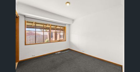 Spacious Family Home - Photo 4