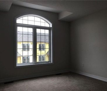 For Lease - 380 Cranbrook Common, Oakville, Ontario - Photo 4