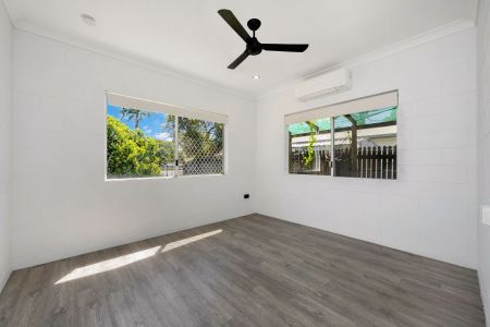Wheelchair friendly 3 bedroom house - Photo 3