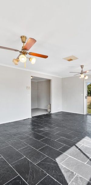 Spacious Family Home - Photo 1