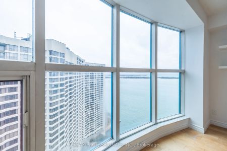 77 Harbour Square #3703 - Photo 4