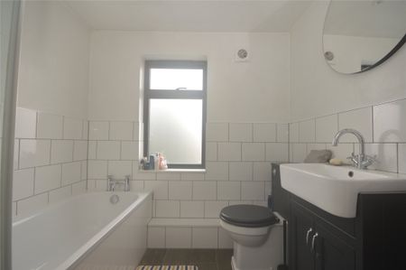 Marian Road, London, SW16 - Photo 2