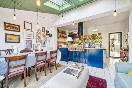 3 bedroom terraced house to rent - Photo 3