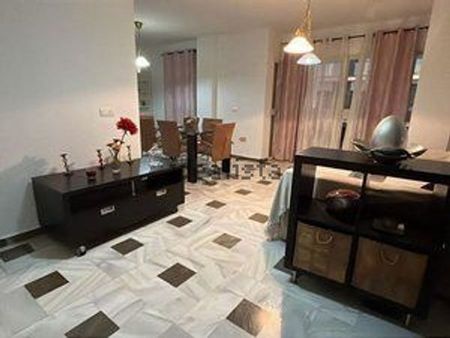 Alquiler de piso en Calle José Calderón - Photo 5