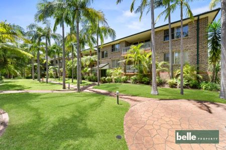 Tropical Oasis With Oversized Courtyard - Photo 2