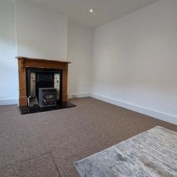 Burrow Road, CT19 6DH, Folkestone - Photo 2